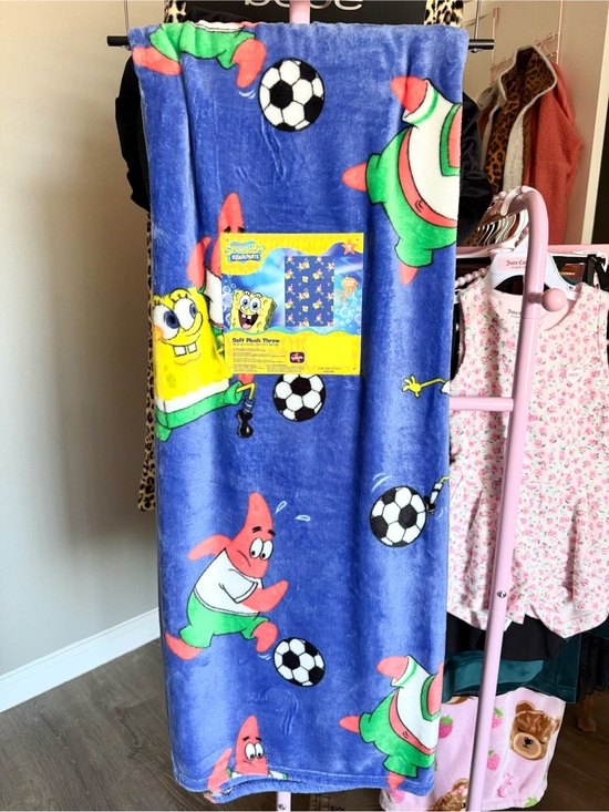 SpongeBob Squarepants Other - SpongeBob SquarePants Blue Plush Soccer Throw Blanket